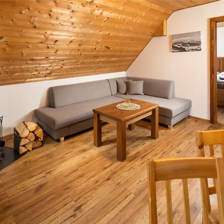 Apartment Aram Kubinska Hola