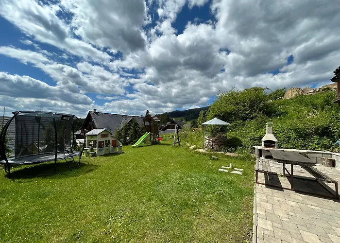 Aram Kubinska Hola 아파트